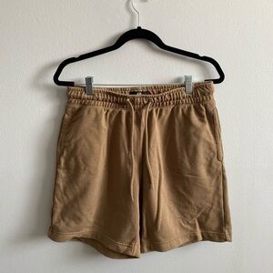 H&M Relaxed Fit 6" Drawstring Pocketed Lounge Shorts - Medium in Tan/Brown